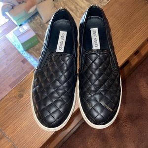 Steve Madden Black Slip-on - Size 8.5